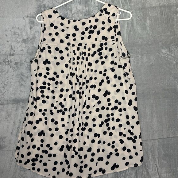 Tahari Off White Polka Dot Tank Flowy Pleated Back Detail Size Medium - Picture 8 of 8